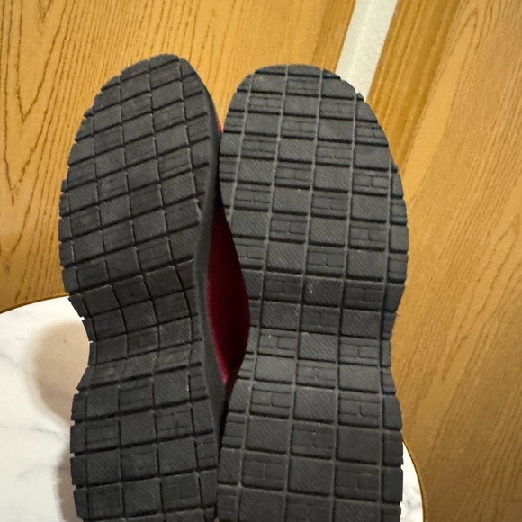 Tommy Hilfiger Red Mules - Picture 4 of 7